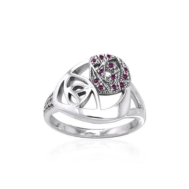 Abstract Elegance Silver Ring with Gemstone TRI1041