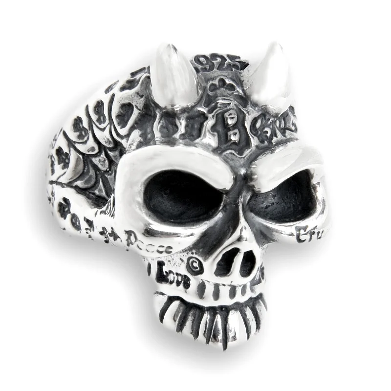 Graffiti Master Half-Skull Ring w/horns