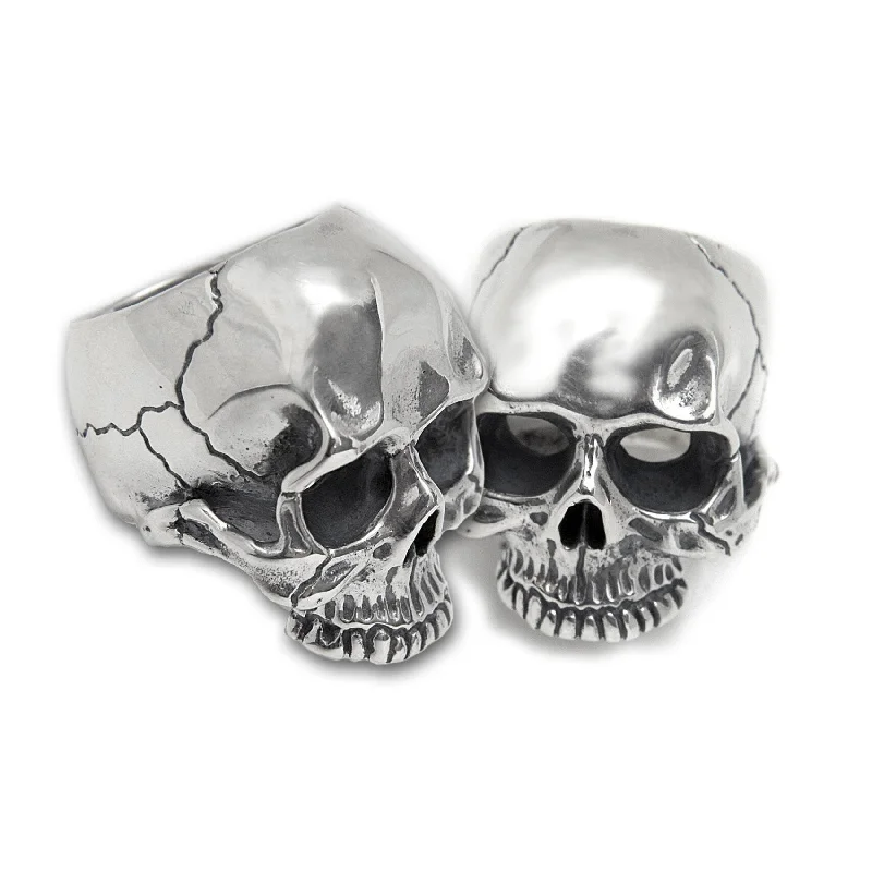 Giant Skull Ring