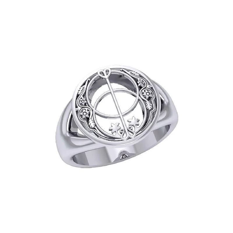 Chalice Well Sterling Silver Ring TRI052