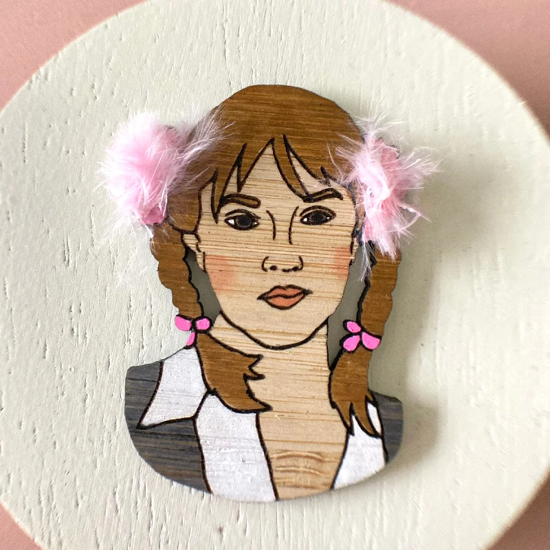 Brooch: Britney Spears