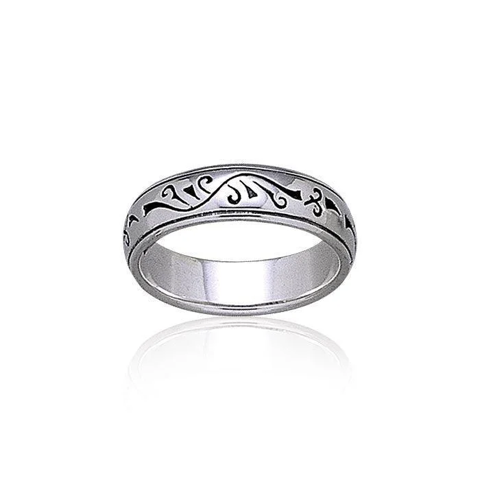 Millennium Silver Ring TR1885