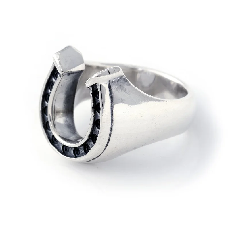 Horseshoe Ring Silver - Medium