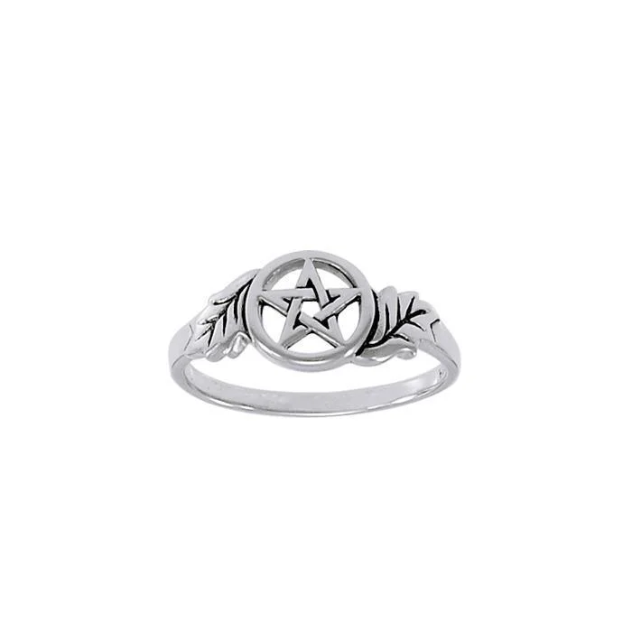 Oak Leaf Pentacle Ring TRI1365