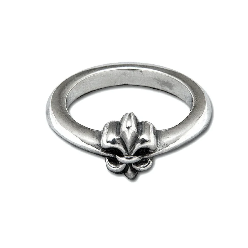 X-Small Fleur De Lis Ring